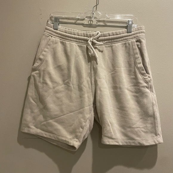 Men's Old Navy Tan Sweat Shorts - Picture 3 of 7